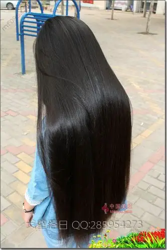 剪下妙龄少女乌黑细丝长发戈壁落日122