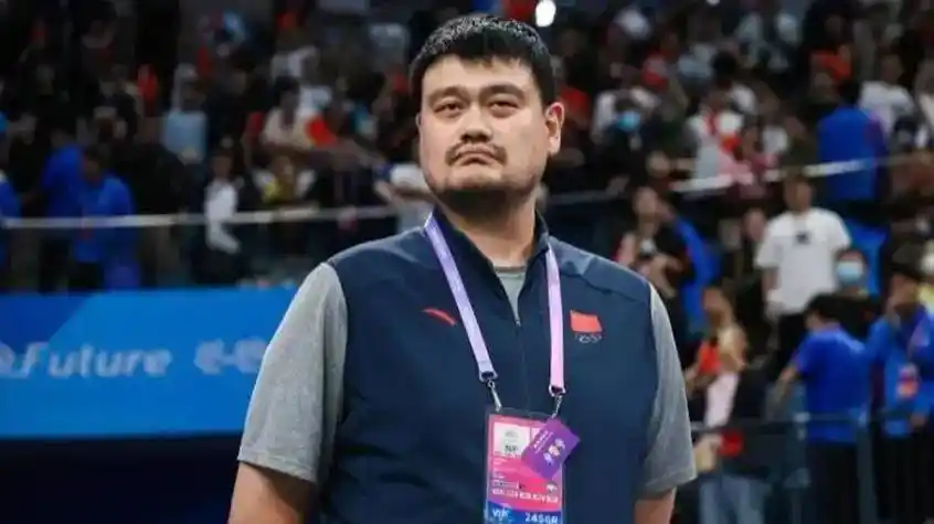 672大水货被揪出!67姚明表态_比赛_内线_球员