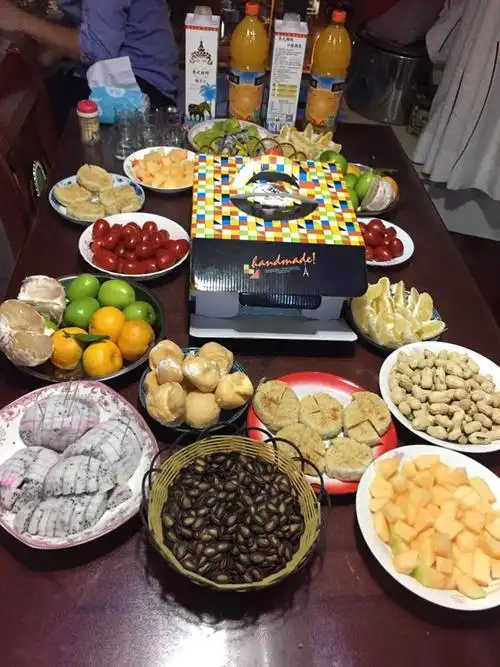 忙碌又快乐的一天 英铧生日快乐