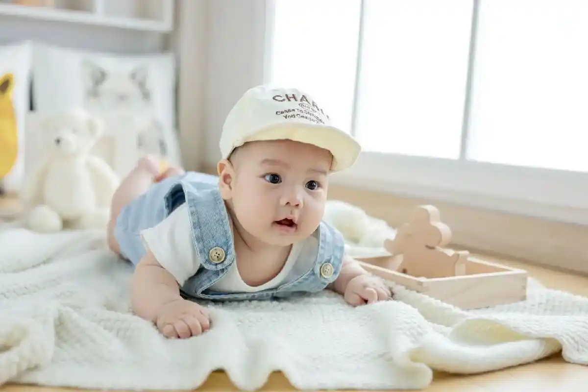 亲爱的宝宝100天了.#宝宝百天照  亲爱的宝宝100天了  - 抖音