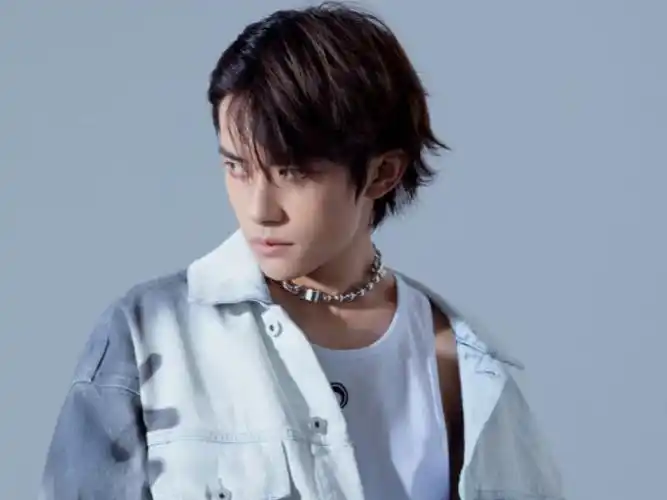 易烊千玺首次挑战"三七分",本以为会很丑,谁知却燃爆全场!|易烊千玺|