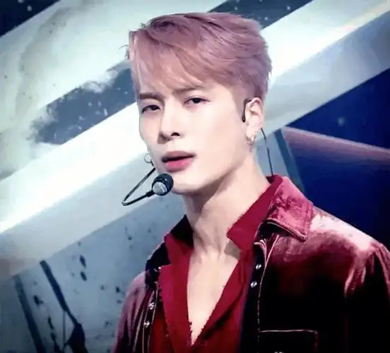 王嘉尔大帅哥生日快乐