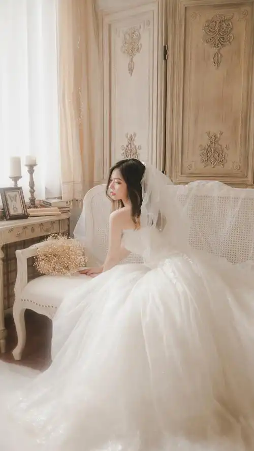 迪丽热巴婚纱造型太美了穿婚纱的女人真的都好美