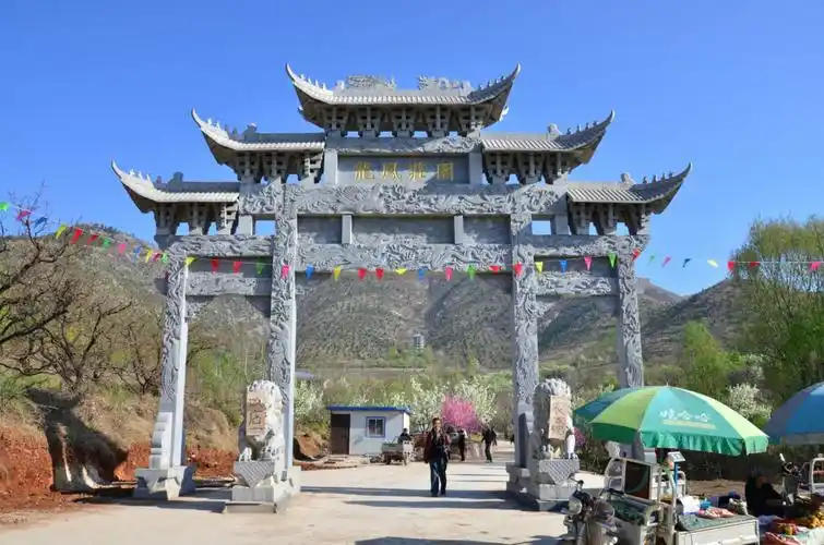 山水之间梨花开――遵化娘娘庄采风