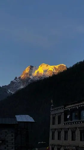 风景壁纸手机壁纸小众黑色系壁纸高级