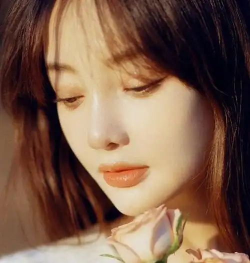 李小璐性感唯美的头像美照欣赏