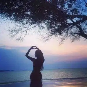 qq非主流头像动漫头像女生背影头像