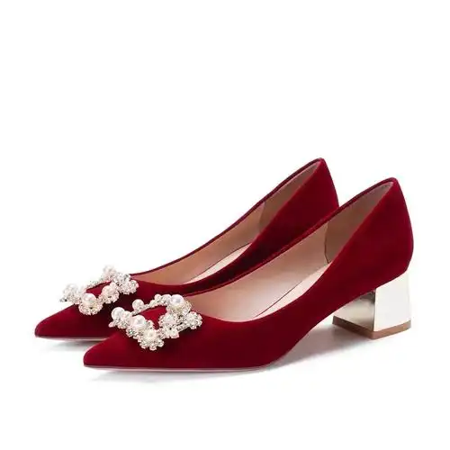 珍珠方扣婚鞋女粗跟舒适不累脚孕妇可穿新娘鞋秀禾敬酒红色高跟鞋