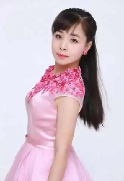 国家一级演员王二妮买不起房回归农村放牧耕作?