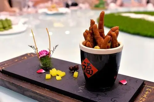 南京恒大酒店的餐厅中的菜品设计和摆盘格调都很高,一方面很好好诠释