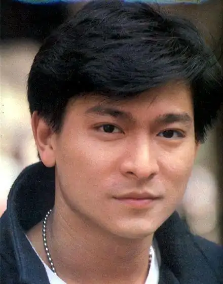 刘德华为什么值得追?人品极好,努力又谦虚的优质偶像