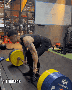 健身房老板的蒋劲夫男明星锻炼身材往往是为了拍戏需要以前在娱乐圈的