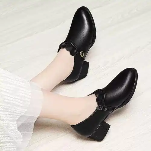 高档高档真皮粗跟鞋女2021年新款春秋中跟低跟女士鞋软底防滑圆头