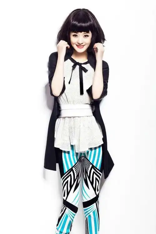 赵丽颖早期写真曝光身材凹凸有致可媲美柳岩