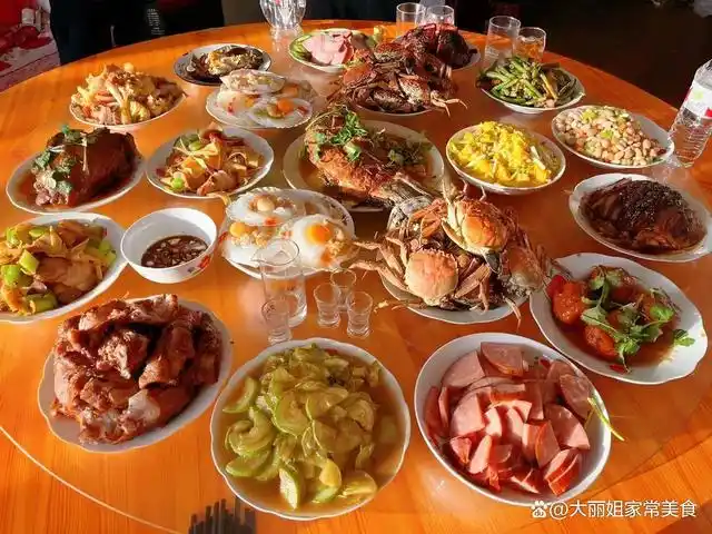 春节假期,网友晒带女朋友回家"家宴",家家丰盛有特色,真隆重