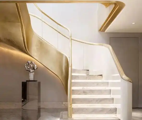 美观又凸显空间感,玻璃楼梯带你走进极简轻奢风!~~~_风格