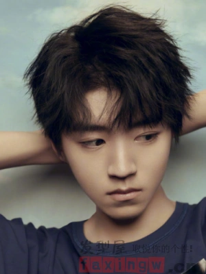王俊凯刘海发型参考 英俊美少年的范本