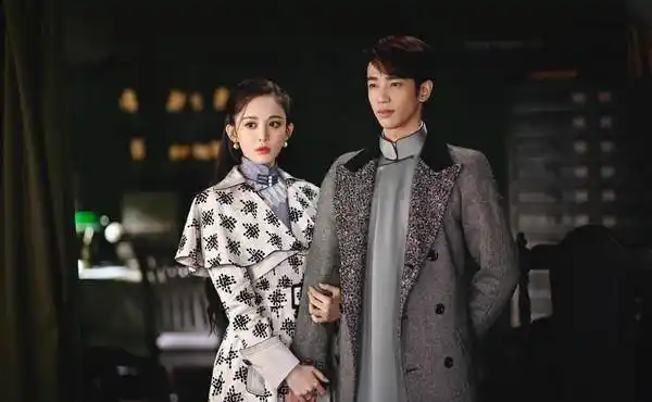 刘以豪古力娜扎cp颜值逆天! 连拍亲密合照爆绯闻_角色_合作_剧情