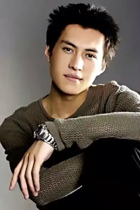 靳东个人资料 靳东4岁儿子照片-沈阳老侃