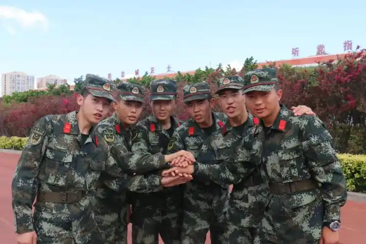 即将入伍的战友,听老兵讲讲部队的生活吧