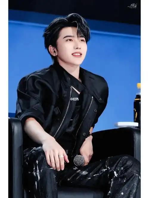 我们肯定是all for kun的,鹅不作妖,我们在看蔡徐坤的同时前期宣传