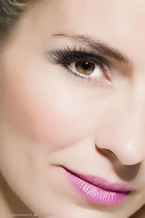 美女脸部特写图片