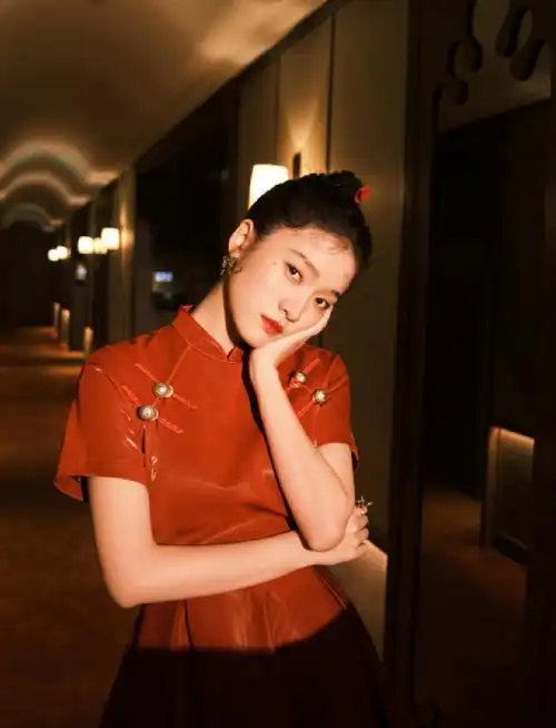 张雪迎终于穿旗袍!