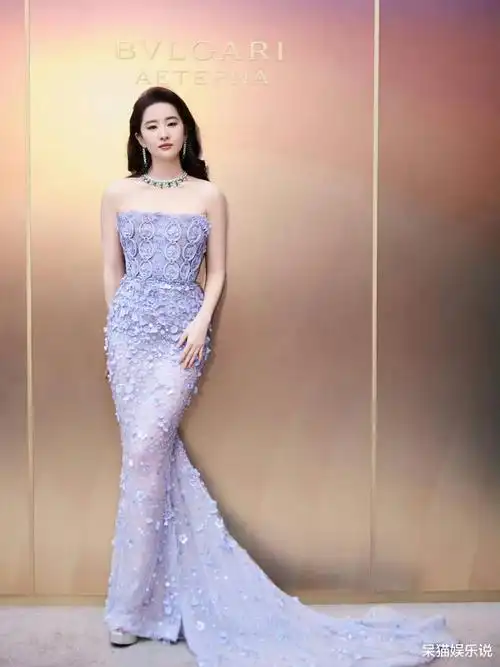 刘亦菲出席宝格丽珠宝展,哪套搭配更得你心呢?|长裙|钻石_网易订阅