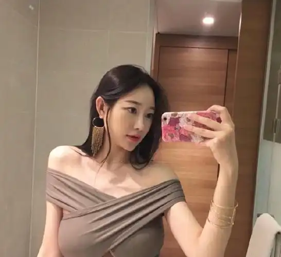 为什么胸大的女生身材一般不好