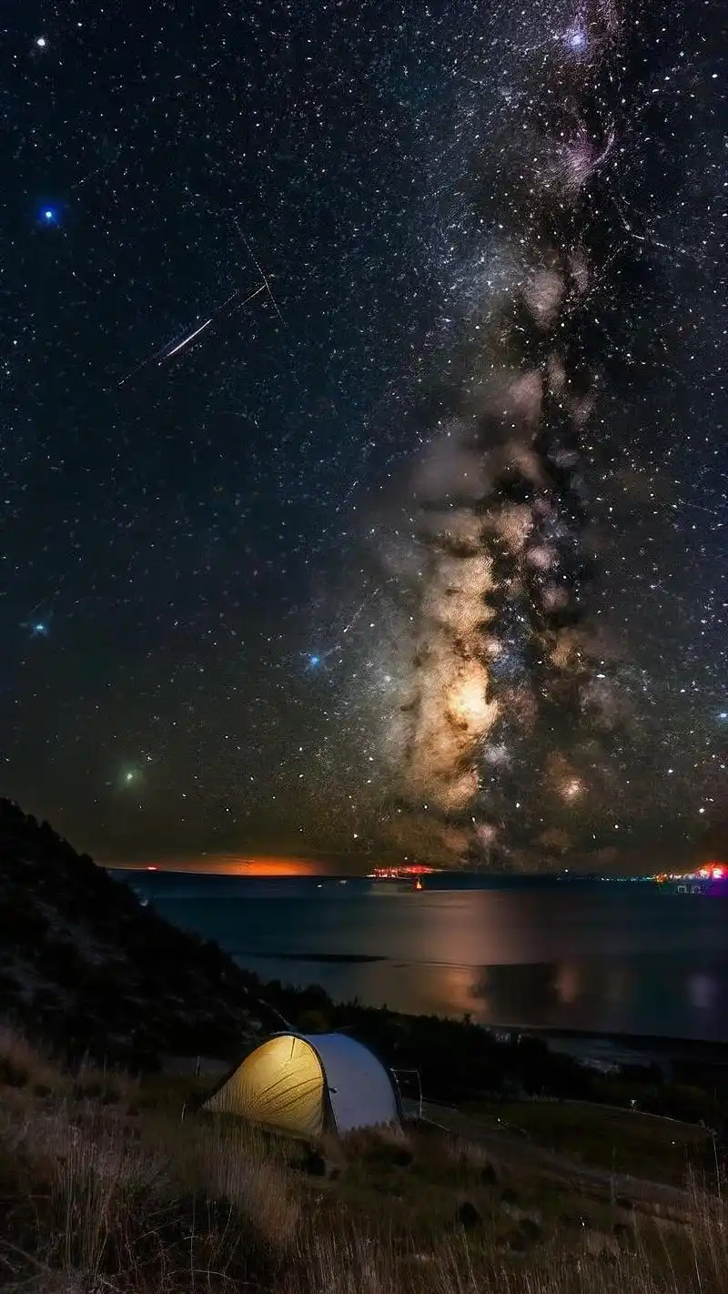 想要给手机换上新壁纸吗?来看看这组绝美的星空银河壁纸吧!