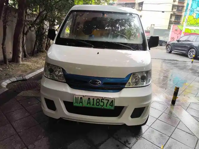 找成都面包车拉货