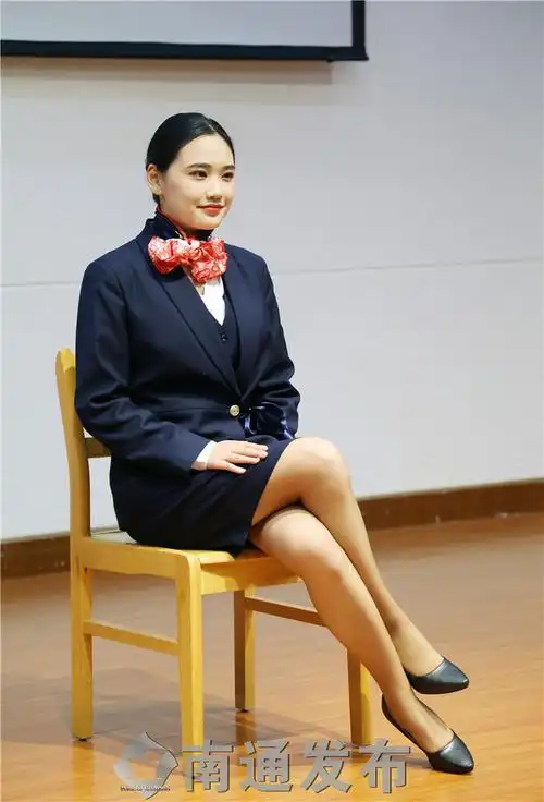 "准空乘"礼仪大赛展青春风采|南通发布