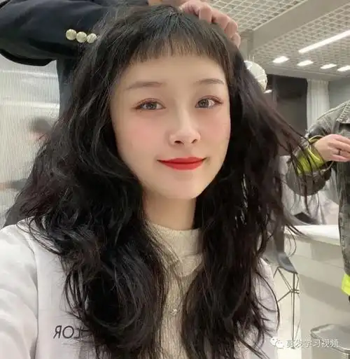 2021眉上刘海火了