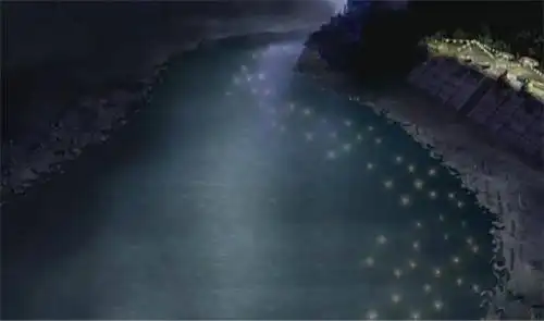 传说中,人死之后要过鬼门关,经黄泉路,在黄泉路和冥府之间,由"忘川河"