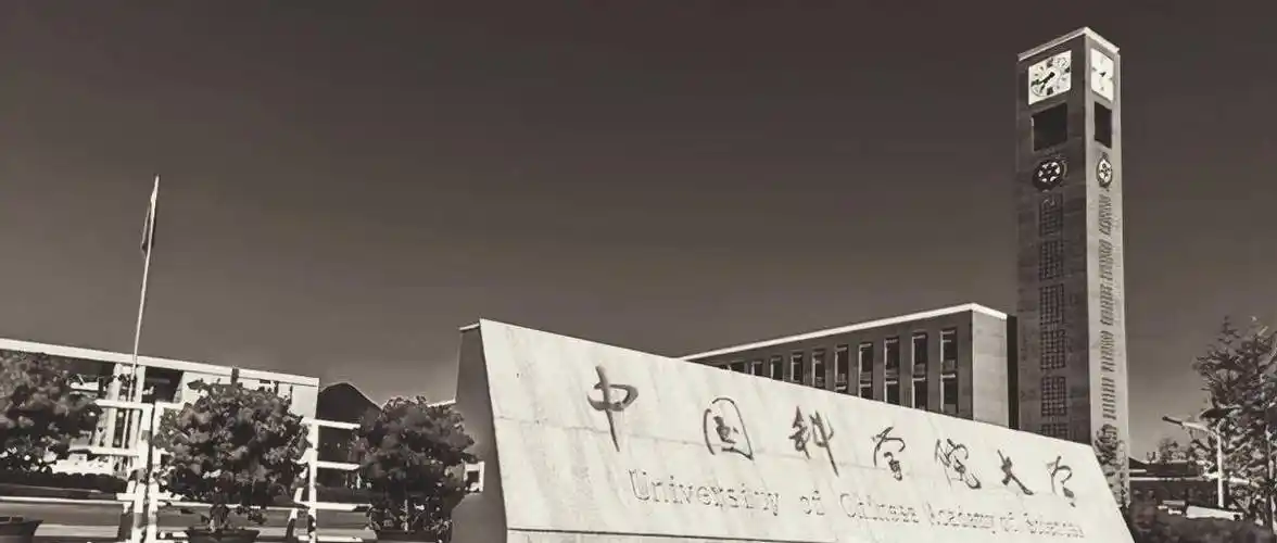 淮海战役中,47岁的邱清泉被击毙,留下的6个子女后来去向如何?