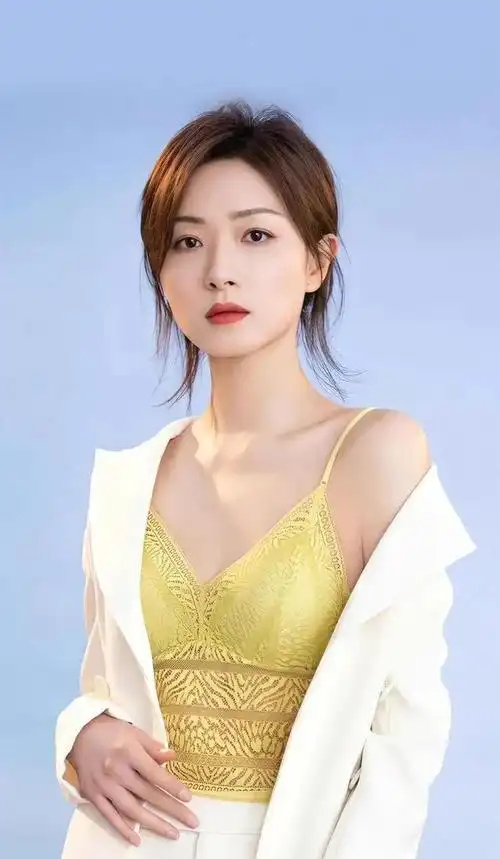 风情万种的万茜,女士的品格将要开播,期待实力派演员万茜