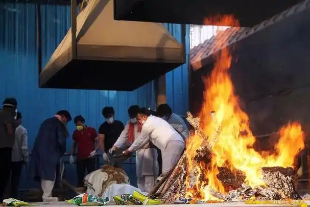 人体在火化时会"坐起来"?