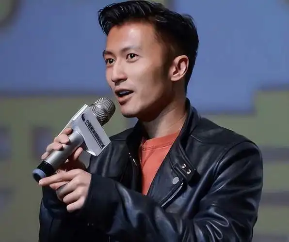 潘玮柏被谢霆锋调侃,补办婚礼随多少份子钱?他的回复让人大笑