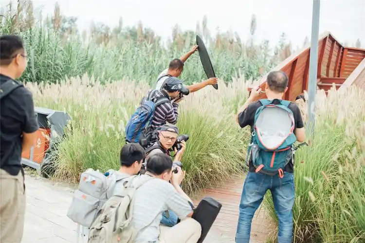 下面是花絮,辛苦各位摄影了,妹砸的好看的照片就靠你们了,记得交
