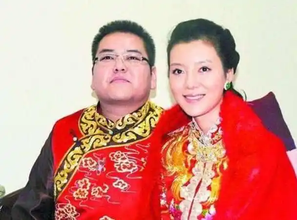 车晓自从和前山西首富李兆会离婚后,在娱乐圈一直处于"潜水"状态,把