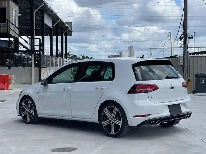 大众高尔夫 r mk7.5 (golf r)