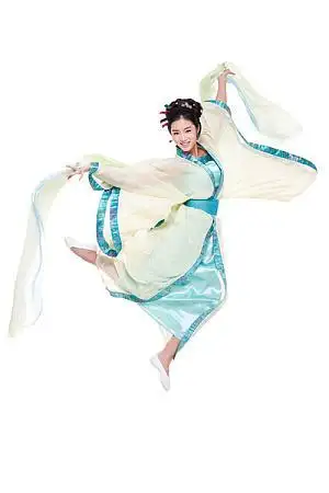 古装女子跳古典舞