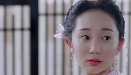 孙梦佳就是赵嫣的扮演者,她也是中戏的高材生,可能很多人都没怎么听过