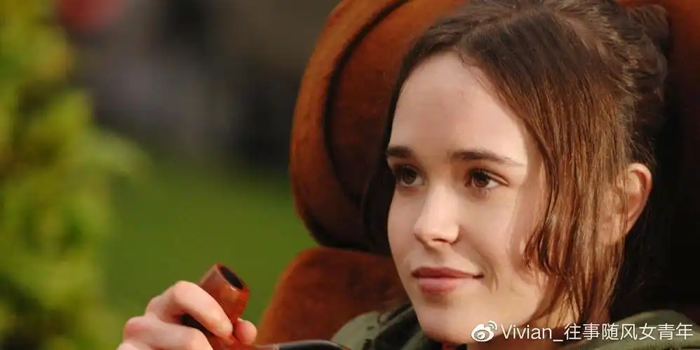 x战警幻影猫的演员艾伦佩姬变性成功了还光着上身秀腹肌