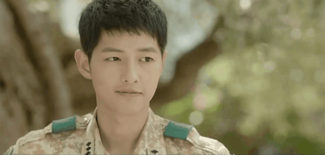 太阳的后裔gif宋仲基gif帅哥gif军装gif