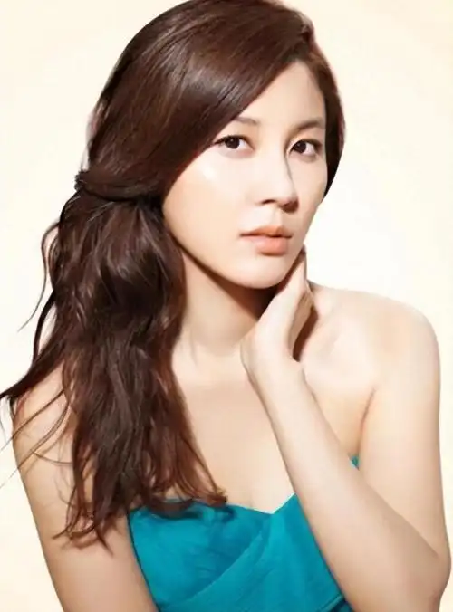 韩国知名女星透露小一岁的丈夫可爱又很酷