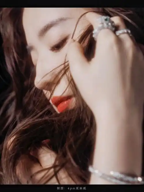 刘亦菲春日繁花大片##嘉人刘亦菲开季封面##刘亦菲新造型好辣