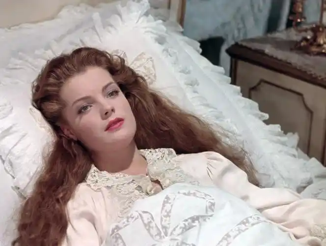 茜茜公主三部曲背后的7个秘密:超6公斤的假发让罗密头疼