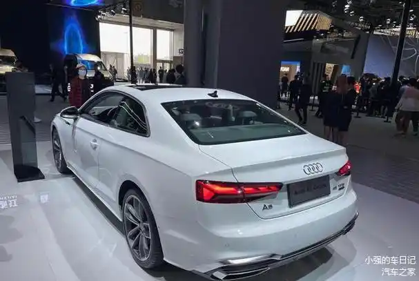 小姐姐的心头好硬顶跑车还有四驱实拍解析奥迪a5coupe