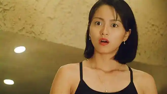 百变星君:星爷整人果然不一般,笑点十足,不过梁咏琪是真漂亮啊-影视综